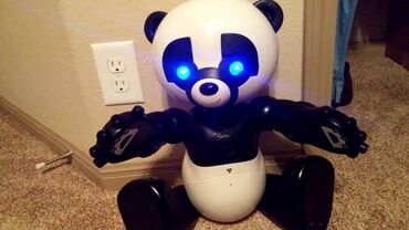 Игрушки: До 30 мая продам за эту цену Огромный Робот панда высотой около 60 см