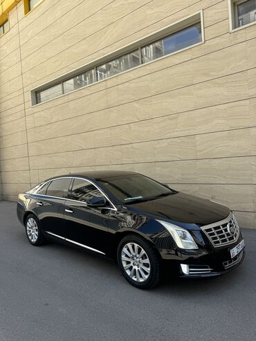 пульт на авто: Cadillac : 2013 г., 2 л, Автомат, Бензин, Пикап