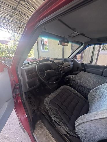 Volkswagen Transporter: 1992 г., 2.5 л, Кол менен иштөөчү, Бензин, Вэн/Минивэн — 6