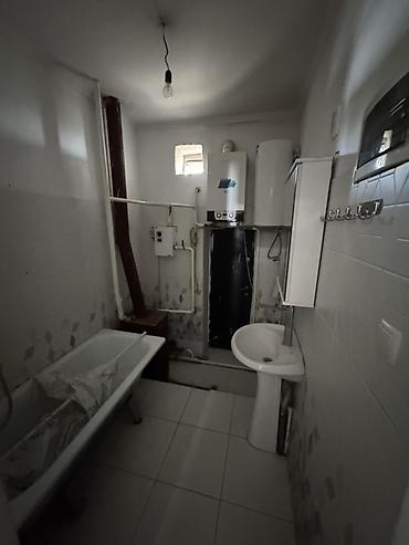 Продажа коттеджей и домов: Продаётся частный дом 110кв м есть времянка с 2 комнатами+50кв м. Есть — 6