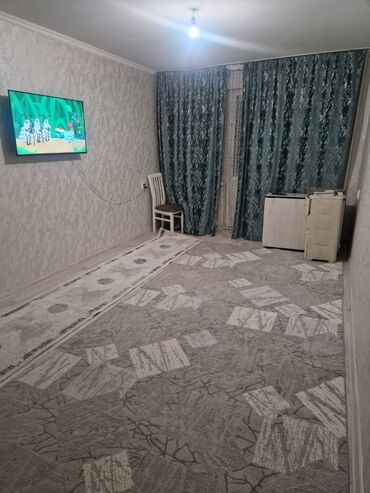 продаётся квартира в токмаке: 2 комнаты, 43 м², 104 серия, 1 этаж, Старый ремонт
