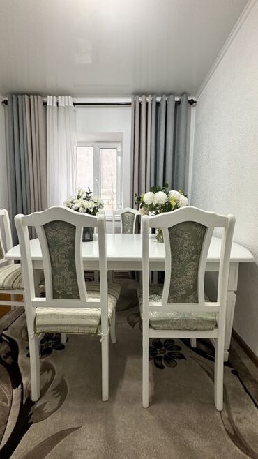 Кухонные столы: Кухонный стол, Б/у, Прямоугольный, Нераскладной — 9