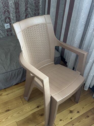 маркерная доска: Пластиковый стул, цвет - Бежевый