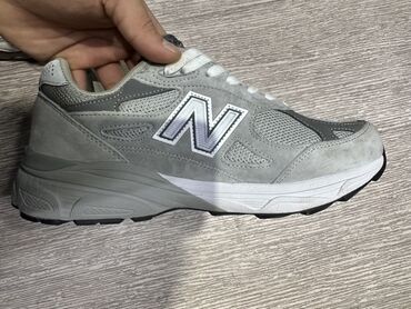 Спорттук бут кийим: Кроссовки New Balance 990 оригинал - Легендарная серия 990, «Made in