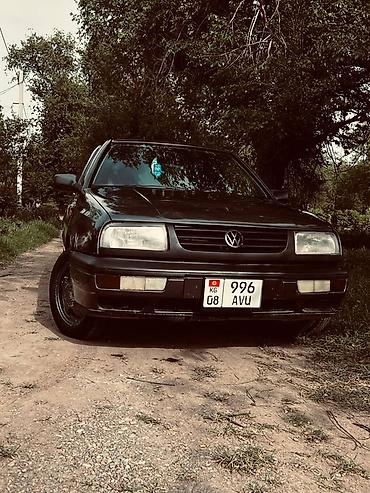 mini ev: Volkswagen Vento: 1993 г., 1.8 л, Механика, Бензин, Седан — 2