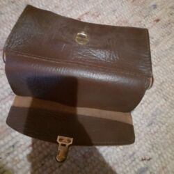 Torbe: 3 kožne tašne cena 1000 — 16