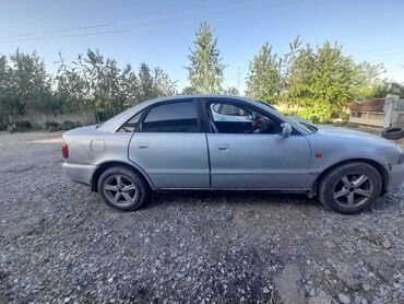 Audi: Audi A4: 1995 г., 1.6 л, Механика, Бензин, Седан
