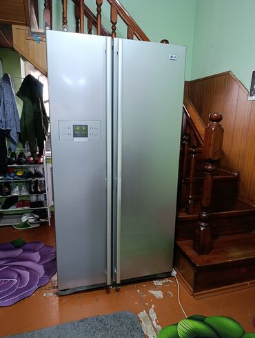 витринной холодильник: Муздаткыч LG, Колдонулган, Эки эшиктүү, No frost, 90 * 180 * 70