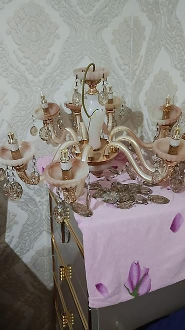 oturaca: Açılan masa desdi 6 stulla birge 550 azn Unvan Xalqlar (Gülü) — 2