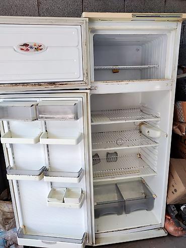 морозильник атлант: Двухкамерный холодильник с верхней морозильной камерой. Морозильная — 2