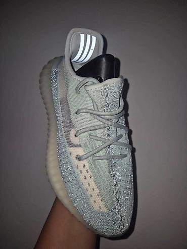 daniel klain: Yezzy lepo odradjene
Urezan boost u djonu
36-48
4000 din
SS🖤 — 2