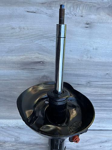 Амортизаторы, пневмобаллоны: Передний амортизатор, Передняя пружина амортизатора Honda 2017 г., Б/у, Оригинал, США — 2