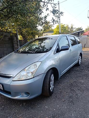Toyota WISH: 2003 г., 1.8 л, Автомат, Бензин, Минивэн at lalafo.kg Toyota WISH: 2003 г., 1.8 л, Автомат, Бензин, Минивэн