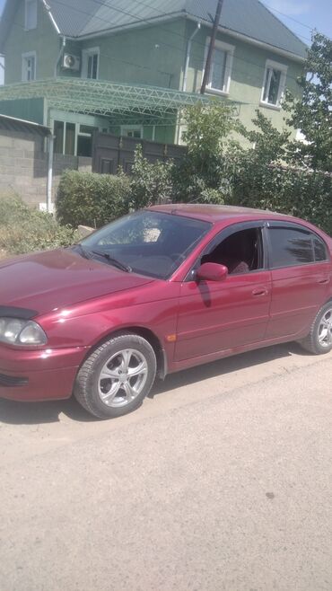 срочно продать машину: Toyota Avensis: 1999 г., 1.6 л, Механика, Бензин, Седан