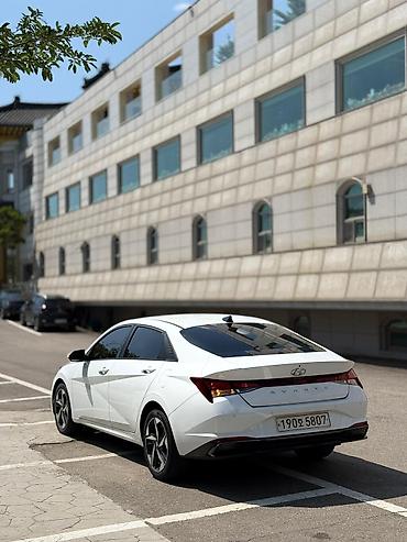7800: Hyundai Avante: 2022 г., 1.6 л, Автомат, Гибрид, Седан — 4