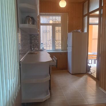 Həyət evləri və villaların satışı: Продается Дом Набрани. Центральная улица за отелем Сансет Форест.Дом 4 — 5