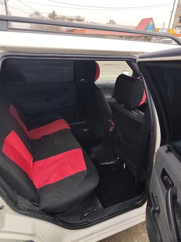 Volkswagen: Volkswagen Passat Variant: 1993 г., 1.8 л, Механика, Бензин, Универсал — 10