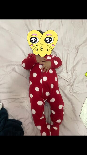 Другие детские вещи: Все по 200-300-400 сом шапочки трусики 100 сом есть еще вещи с 6 мес — 5