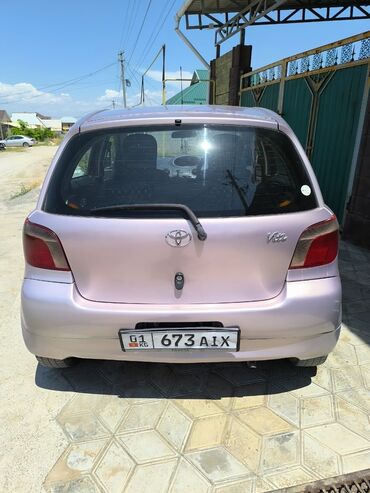 Toyota: Toyota Vitz: 2001 г., 0.9 л, Автомат, Бензин, Седан