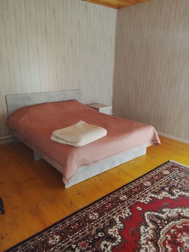 дом в центре: Номер, Каракол, Парковка, стоянка