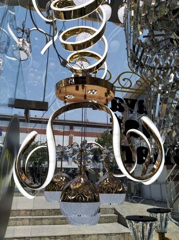 lüstür: Çılçıraq, 10 və daha çox lampa, Metal