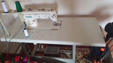 подшивочная швейная машина: Швейная машина Китай, Швейно-вышивальная, Полуавтомат