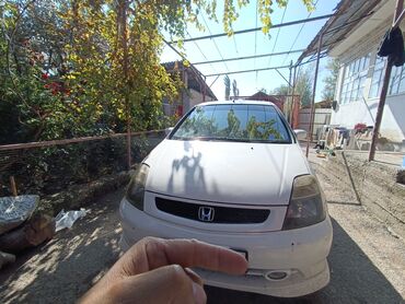 бу машина автомат: Honda Stream: 2001 г., 2 л, Автомат, Бензин, Минивэн