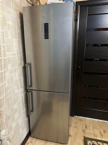 Техника для кухни: Холодильник Hisense, Б/у, Двухкамерный, No frost, 60 * 185 *