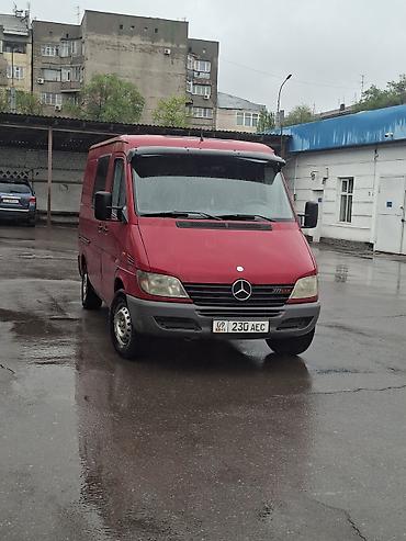 адмен спринтер: Mercedes-Benz Sprinter 311 CDI, короткая база, красный фургон. Кузов — 1