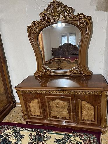 авто краска: Спальный гарнитур, Б/у, Корея, МДФ, цвет - Золотой — 1