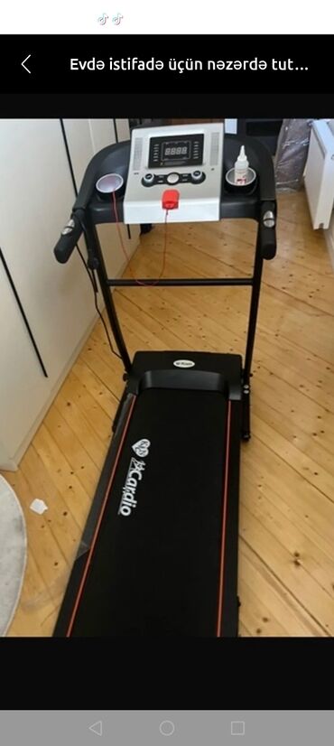 Маски, очки: Ev istifadəsi üçün nəzərdə tutulmuş qaçış trenajoru (treadmill)
