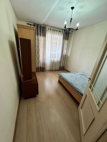 Долгосрочная аренда квартир: 4 комнаты, Риэлтор, С мебелью полностью — 5