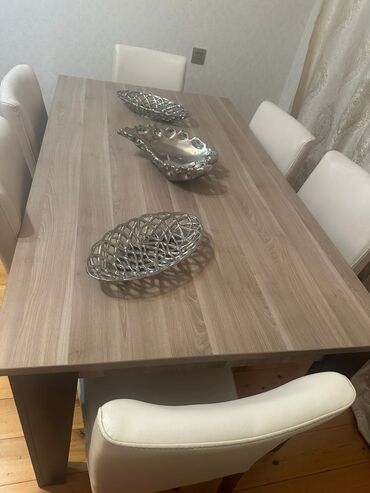 Masalar: Qonaq otağı üçün, İşlənmiş, Açılmayan, Kvadrat masa, 6 stul