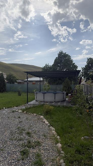 Продажа коттеджей и домов: Продаю дом 3 ком. в селе Кунтуу дача Радуга. От города 15 минут — 17