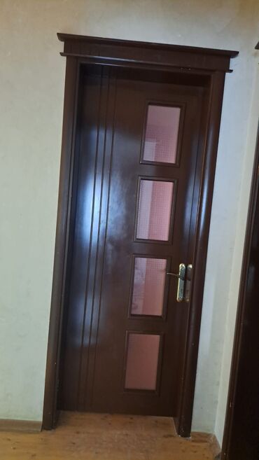Furnitura və aksessuarlar: İşlənmiş Otaq qapısı Plintus ilə, Zəmanətsiz, Ünvandan götürmə