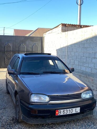 дом на колесо: Volkswagen Golf: 1993 г., Хэтчбэк