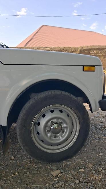 ВАЗ (ЛАДА): ВАЗ (ЛАДА) 4x4 Нива: 1.7 л | 2012 г. 296000 км Седан — 5