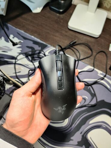 компьютерные мыши razer: RAZER DEATHADDER V2 игровая мышь покупал в gamestore.kg состояние