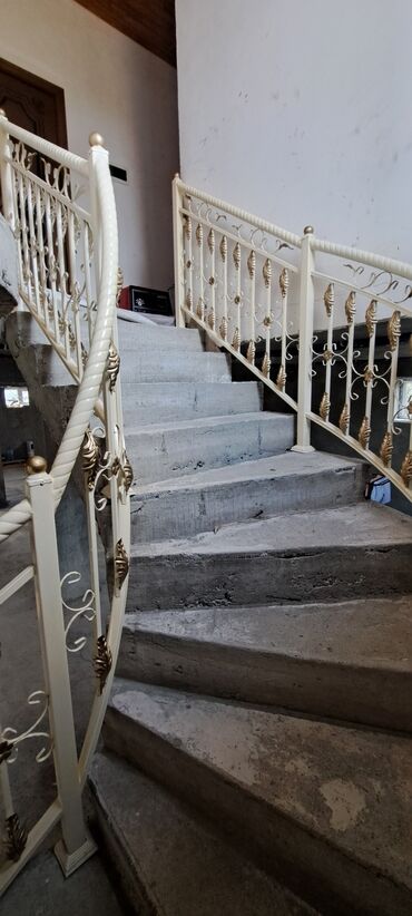 Balkon məhəccərləri: Balkon məhəccəri, Dəmir — 14