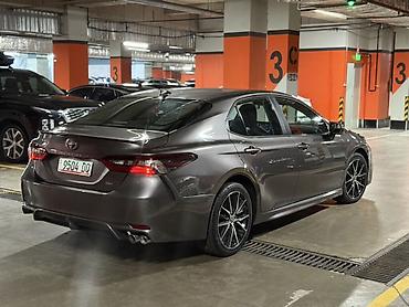 Toyota: Toyota Camry: 2021 г., 2.5 л, Автомат, Бензин, Седан — 3