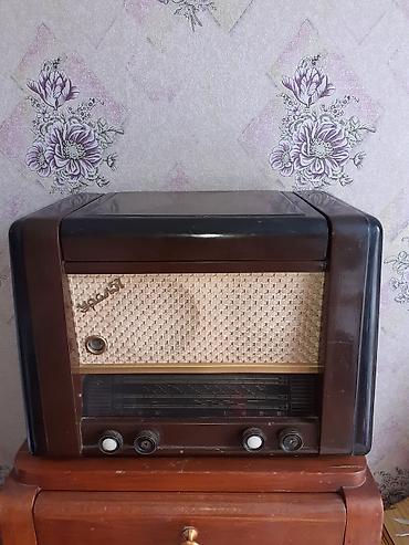 radioqəbuledici: Антиквариат! Радиола Урал 57 — 2