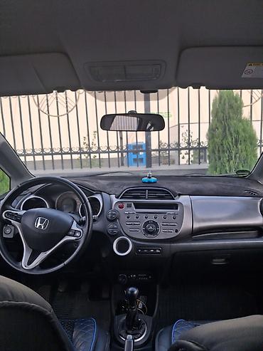 жазз фит: Honda Jazz: 2010 г., 1.4 л, Механика, Бензин, Хэтчбэк — 1