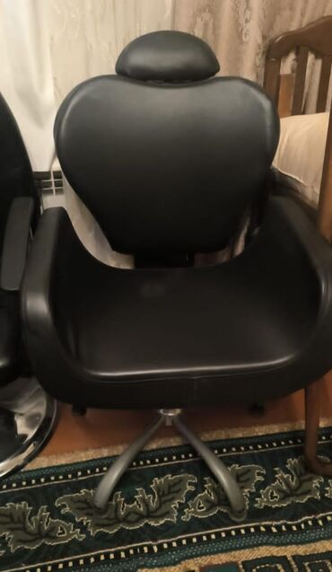 Masa və oturacaq dəstləri: ✔️210 man(Binəqədi). Salon üçün kreslo. Təcili satılır. Vpp Sm56~X
