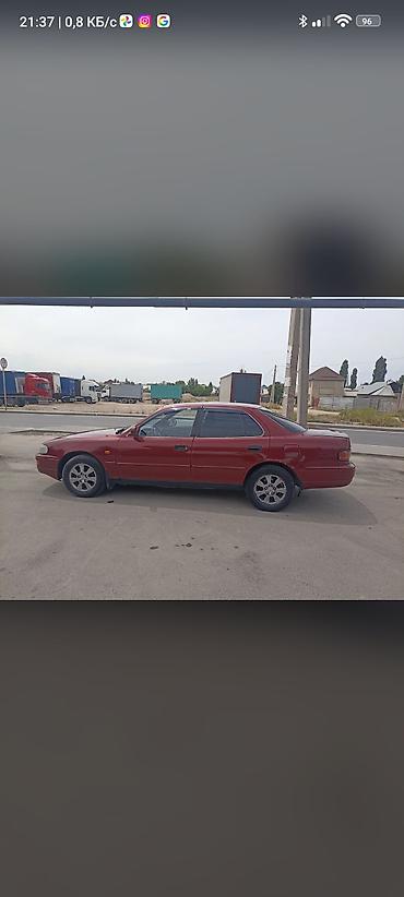 Toyota: Toyota Camry: 1994 г., 2.2 л, Механика, Седан — 3
