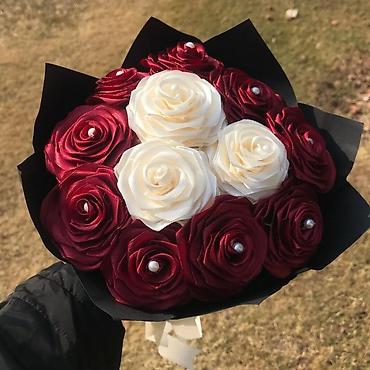 Ruža: Buket ruža od satena – ručno izrađene večno‑trajne ruže - Materijal — 14