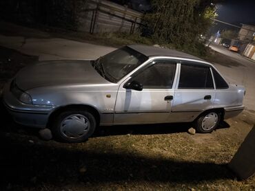 меняю дом на машину: Daewoo Nexia: 2003 г., Механика, Бензин, Седан