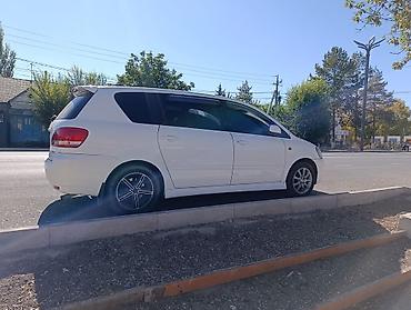 Toyota: Toyota Ipsum: 2002 г., 2.4 л, Автомат, Бензин, Вэн/Минивэн — 5