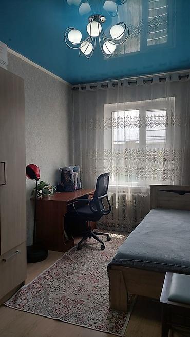 Кыймылсыз мүлк: Продаётся 3ком. квартира с мебелью в кв. Ковровщиков 2. На 5 этаже — 3