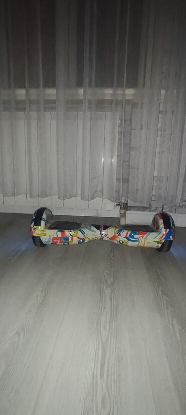 Giroskuterlər: Giroskuter 8", 351 - 500 Vt, 26 - 35 km/s