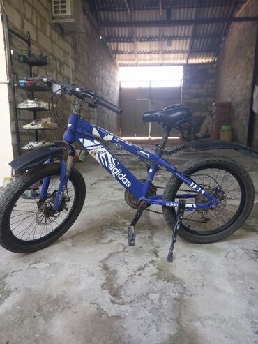 safari uşaq velosipedləri: İşlənmiş İki təkərli Uşaq velosipedi Adidas, 20", sürətlərin sayı: 7, Ünvandan götürmə